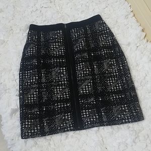 Ann Taylor Winter Skirt, Size 12 fits like an 8